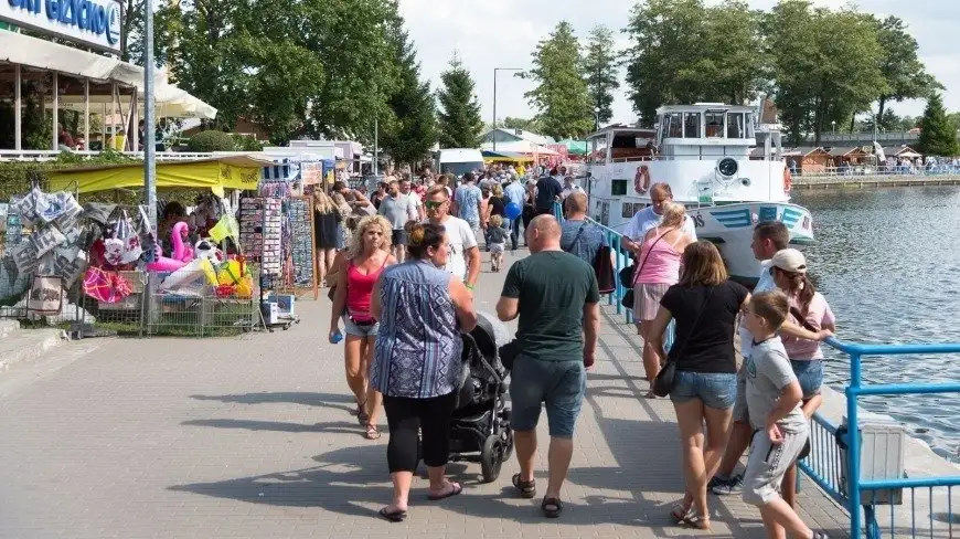 Mazury oblężone turystycznie. Dużą atrakcją jest Rajd Polski